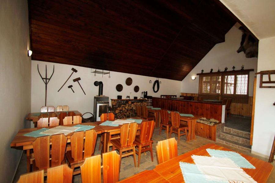 فندق Ledeniceفي  Rekreacni Areal Adamec المظهر الخارجي الصورة